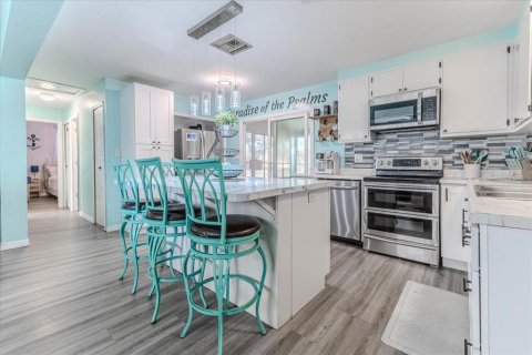 House in Weeki Wachee, Florida 4 bedrooms, 115.94 sq.m. № 2230232 - photo 22