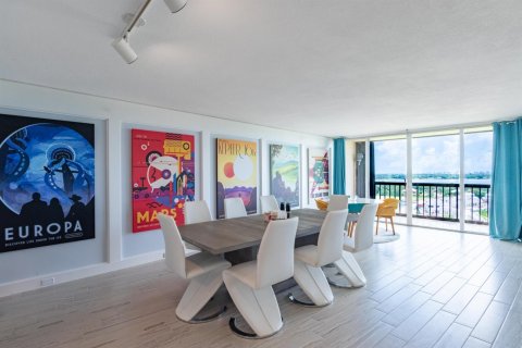 Condo in West Palm Beach, Florida, 3 bedrooms  № 2246330 - photo 5