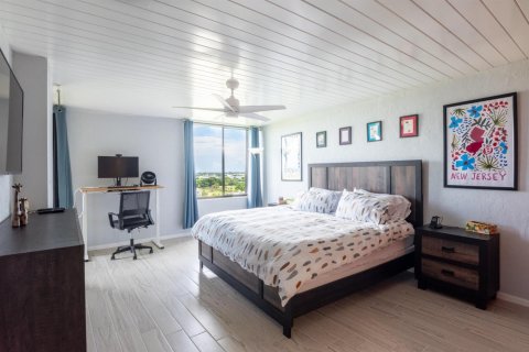 Condo in West Palm Beach, Florida, 3 bedrooms  № 2246330 - photo 22