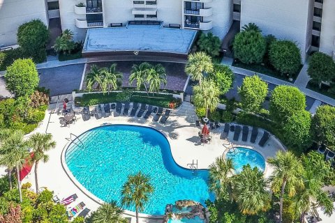 Condo in West Palm Beach, Florida, 3 bedrooms  № 2246330 - photo 3