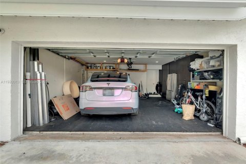 House in Weston, Florida 3 bedrooms, 177.81 sq.m. № 1991804 - photo 26