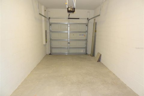 Снять в аренду таунхаус в Холидэй, Флорида 5 комнат, 151.8м2, № 1736812 - фото 25