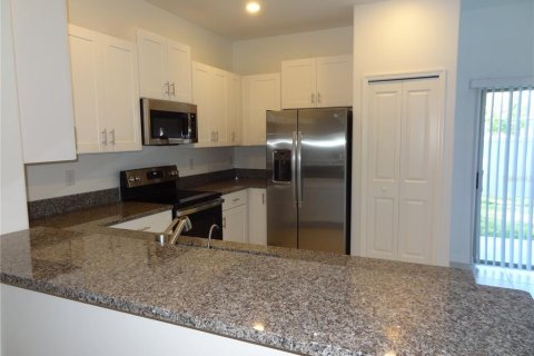 Townhouse in Holiday, Florida 3 bedrooms, 151.8 sq.m. № 1736812 - photo 6