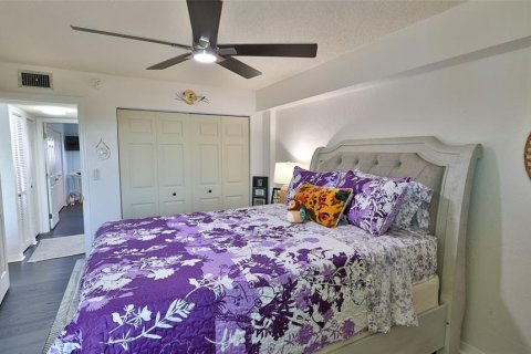 Condo in Daytona Beach, Florida, 2 bedrooms  № 1798379 - photo 20