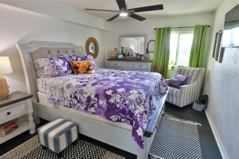Condo in Daytona Beach, Florida, 2 bedrooms  № 1798379 - photo 19