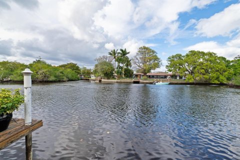 Villa ou maison à Wilton Manors, Floride 3 chambres, 204.76 m2 № 2146178