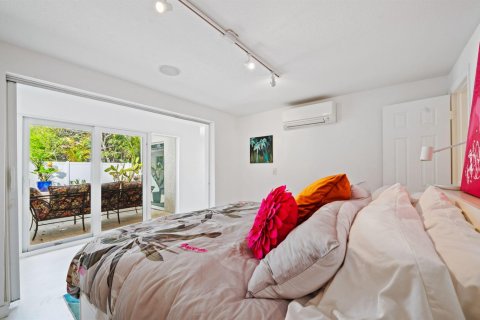 Villa ou maison à vendre à Wilton Manors, Floride: 3 chambres, 204.76 m2 № 2146178 - photo 22