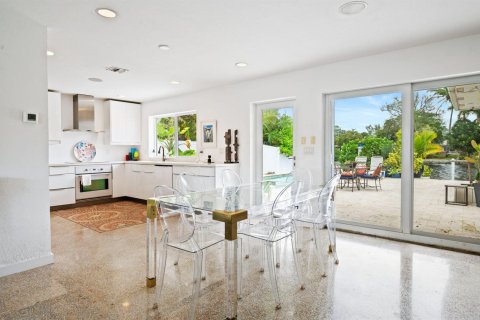 Villa ou maison à vendre à Wilton Manors, Floride: 3 chambres, 204.76 m2 № 2146178 - photo 13