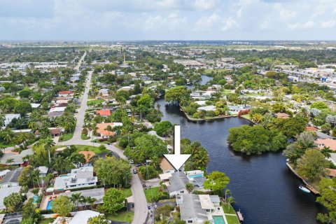 Villa ou maison à vendre à Wilton Manors, Floride: 3 chambres, 204.76 m2 № 2146178 - photo 4