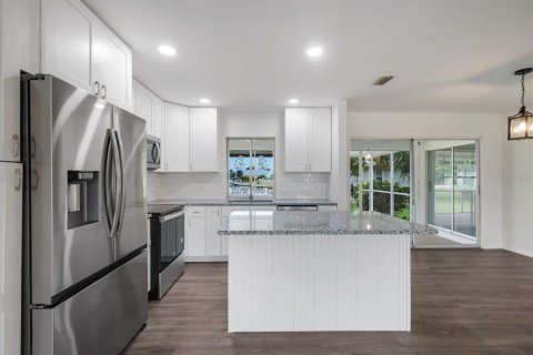 Casa en venta en Punta Gorda, Florida, 3 dormitorios, 137.5 m2 № 2325217 - foto 12