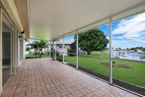 Casa en venta en Punta Gorda, Florida, 3 dormitorios, 137.5 m2 № 2325217 - foto 24