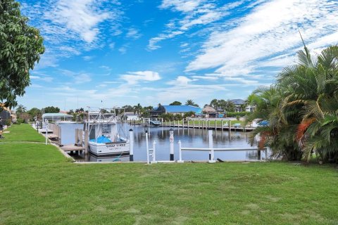 Casa en venta en Punta Gorda, Florida, 3 dormitorios, 137.5 m2 № 2325217 - foto 26