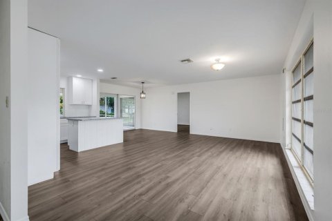 Casa en venta en Punta Gorda, Florida, 3 dormitorios, 137.5 m2 № 2325217 - foto 7