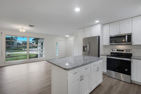 Casa en venta en Punta Gorda, Florida, 3 dormitorios, 137.5 m2 № 2325217 - foto 10