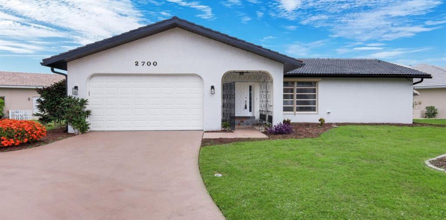 Casa en Punta Gorda, Florida 3 dormitorios, 137.5 m2 № 2325217