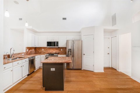House in Odessa, Florida 4 bedrooms, 239.13 sq.m. № 1901071 - photo 8