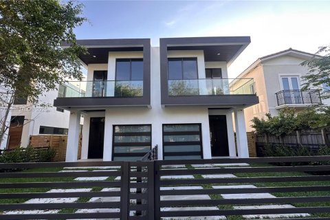 Casa en venta en Miami, Florida, 3 dormitorios, 195.84 m2 № 1484815 - foto 21