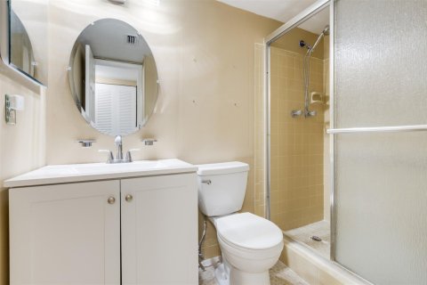 Condo in Margate, Florida, 2 bedrooms  № 945134 - photo 1
