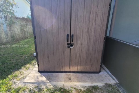 Villa ou maison à vendre à Sunrise, Floride: 3 chambres, 111.48 m2 № 2024075 - photo 21