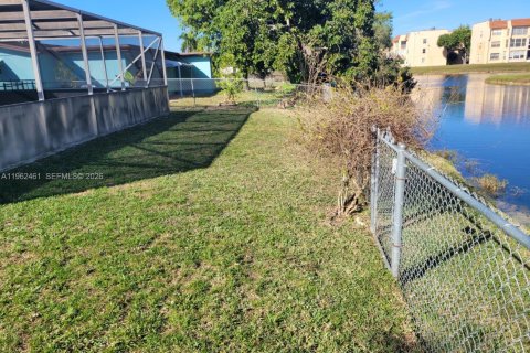 Villa ou maison à vendre à Sunrise, Floride: 3 chambres, 111.48 m2 № 2024075 - photo 23
