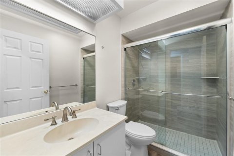 Condo in Sarasota, Florida, 3 bedrooms № 2156637 - photo 20