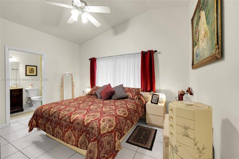 Villa ou maison à vendre à Miami, Floride: 3 chambres, 116.03 m2 № 1945513 - photo 27