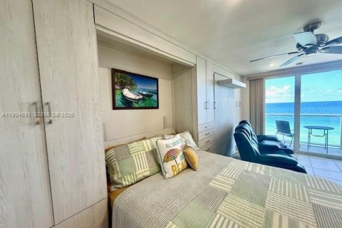 Купить кондоминиум в Санни-Айлс-Бич, Флорида 33.44м2, № 2056252 - фото 4