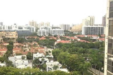 Condominio en venta en Aventura, Florida, 2 dormitorios, 122.82 m2 № 1774426 - foto 11