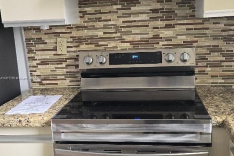 Condominio en venta en Aventura, Florida, 2 dormitorios, 122.82 m2 № 1774426 - foto 12