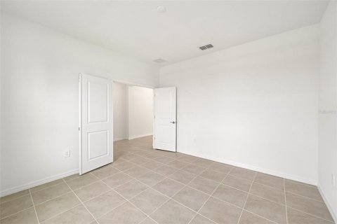 House in Palmetto, Florida 4 bedrooms, 223.06 sq.m. № 2226515 - photo 12