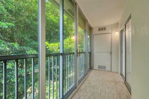 Copropriété à louer à Pembroke Pines, Floride: 1 chambre, 75.34 m2 № 2041057 - photo 14