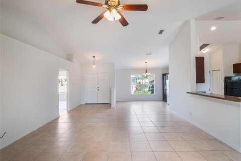 Casa en venta en Clermont, Florida, 3 dormitorios, 170.01 m2 № 1654352 - foto 3