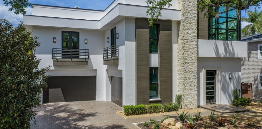 Casa en Tampa, Florida 3 dormitorios, 353.77 m2 № 2345374