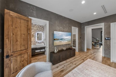 Casa en venta en Tampa, Florida, 3 dormitorios, 353.77 m2 № 2345374 - foto 19