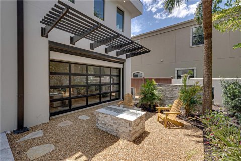 Casa en venta en Tampa, Florida, 3 dormitorios, 353.77 m2 № 2345374 - foto 30