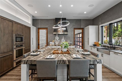 Casa en venta en Tampa, Florida, 3 dormitorios, 353.77 m2 № 2345374 - foto 7
