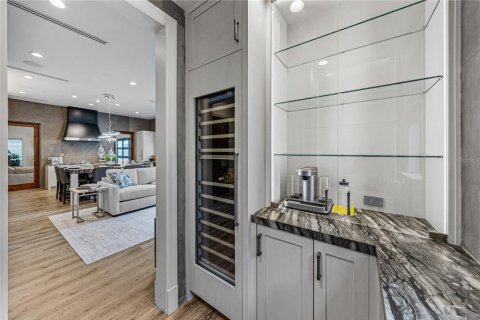 Casa en venta en Tampa, Florida, 3 dormitorios, 353.77 m2 № 2345374 - foto 17