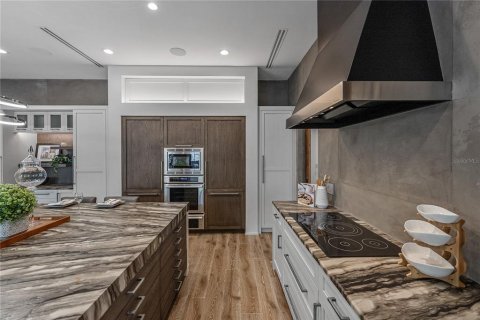 Casa en venta en Tampa, Florida, 3 dormitorios, 353.77 m2 № 2345374 - foto 10
