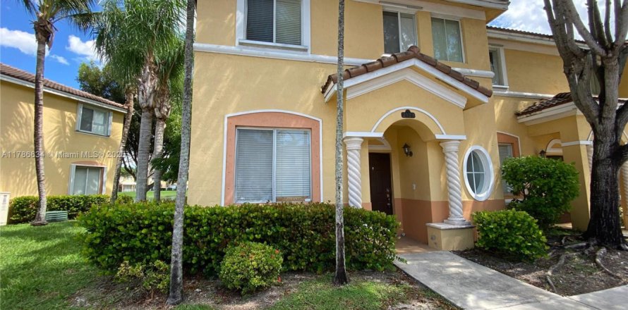 Touwnhouse à Homestead, Floride 3 chambres, 132.2 m2 № 1862934