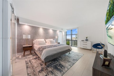 Condo in Key Biscayne, Florida, 2 bedrooms  № 2402471 - photo 13