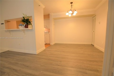 Copropriété à louer à Hypoluxo, Floride: 2 chambres, 85.19 m2 № 1919970 - photo 11