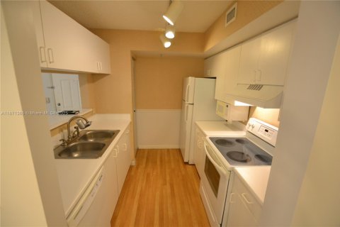 Copropriété à louer à Hypoluxo, Floride: 2 chambres, 85.19 m2 № 1919970 - photo 13