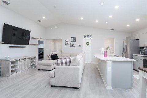 Villa ou maison à vendre à Haines City, Floride: 4 chambres, 143.72 m2 № 1901402 - photo 5