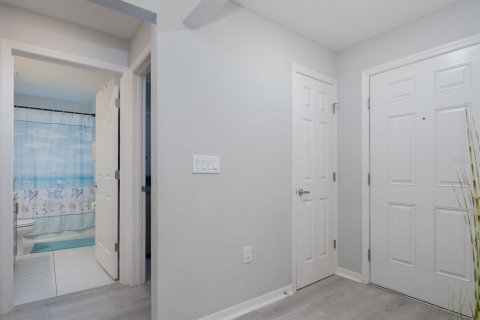 Villa ou maison à vendre à Haines City, Floride: 4 chambres, 143.72 m2 № 1901402 - photo 4