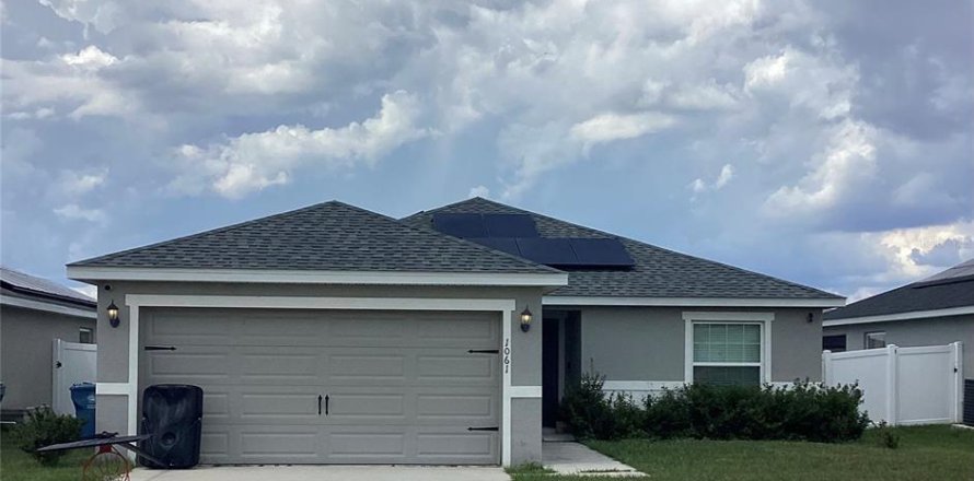 Villa ou maison à Haines City, Floride 4 chambres, 143.72 m2 № 1901402