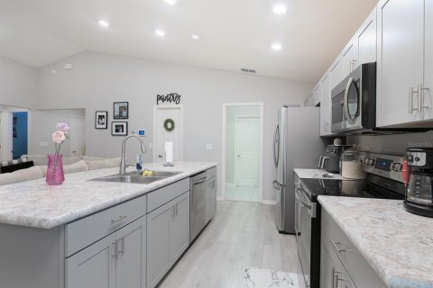 Villa ou maison à vendre à Haines City, Floride: 4 chambres, 143.72 m2 № 1901402 - photo 13