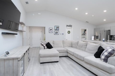 Villa ou maison à vendre à Haines City, Floride: 4 chambres, 143.72 m2 № 1901402 - photo 6