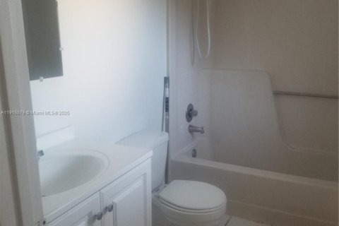 Condominio en alquiler en Boynton Beach, Florida, 2 dormitorios, 80.27 m2 № 1974093 - foto 9