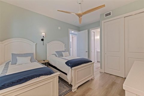 Снять в аренду кондоминиум в Мадейра - Бич, Флорида 4 комнаты, 160.44м2, № 1656897 - фото 29