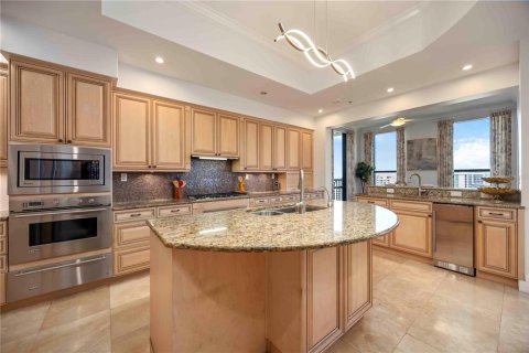 Condominio en alquiler en Sarasota, Florida, 3 dormitorios, 303.6 m2 № 1910257 - foto 25
